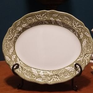 Royal Staffordshire Victoria Ironstone Platter…